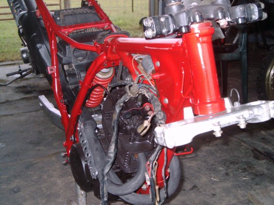 <89 XT600reassembly 1>