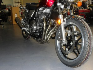 <cb1100 exhaust>