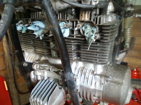 <cb650 exhaust ports>