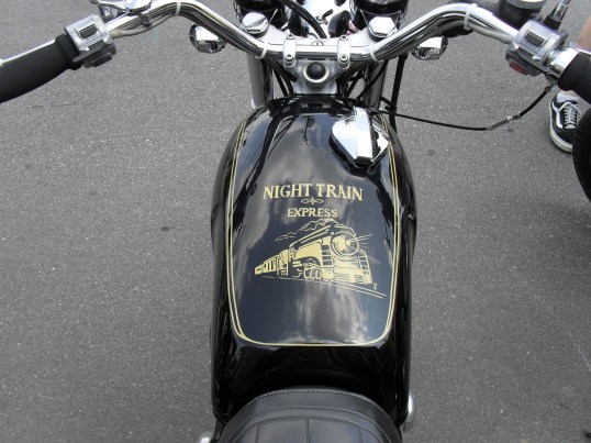 <Norton Commando Tank Art>