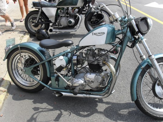 Triumph bobber
