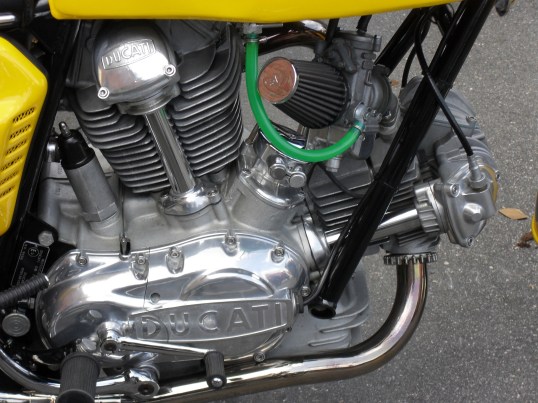 What a good looking engine.