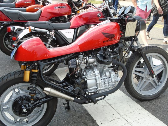 <custom CX500>
