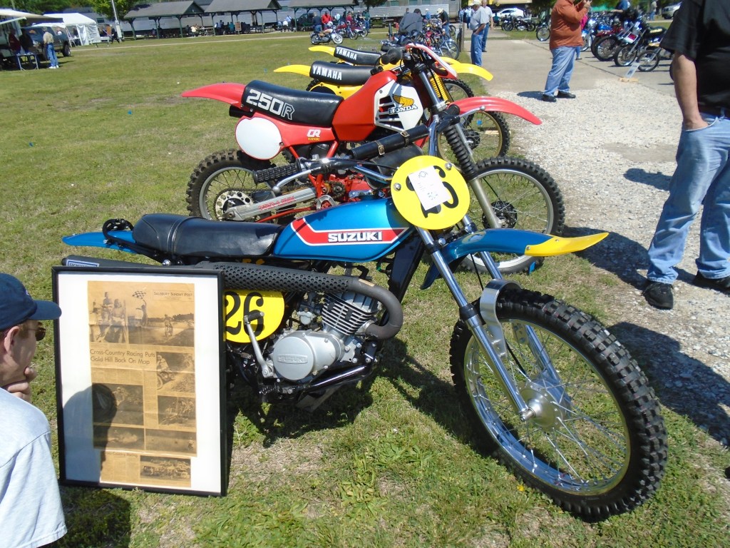 <restored Suzuki TS185>