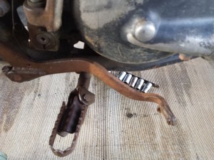 <ts185 brake pedal before>