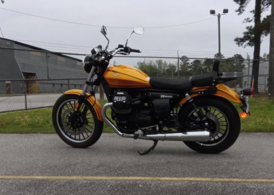 Moto Guzzi V9 Roamer