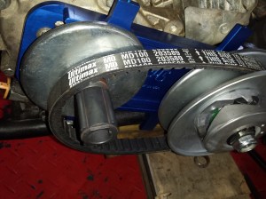 <drive pulley parts on crankshaft>