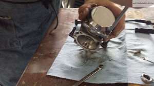 Harley Keihin Carb top removal